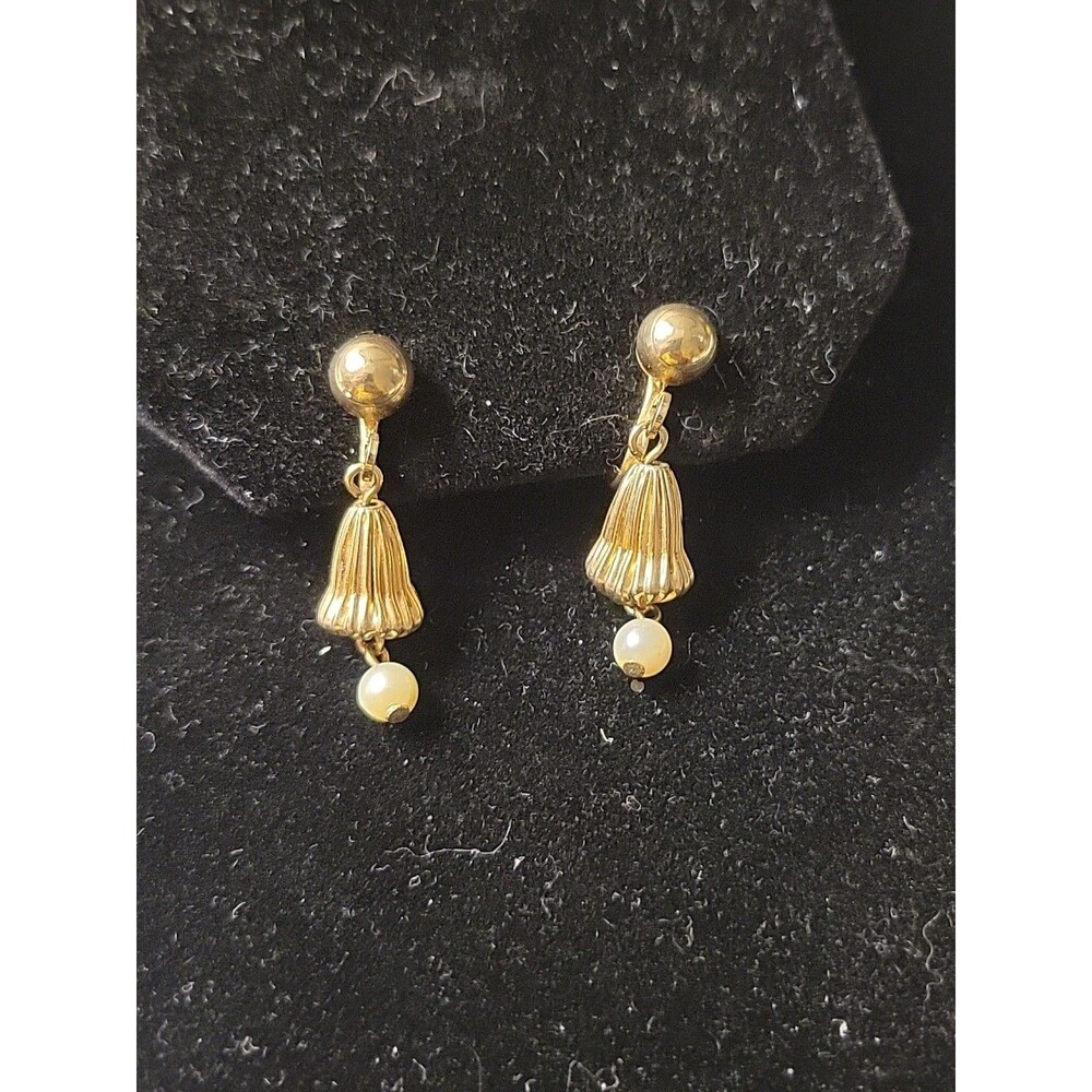 Vintage Goldtone Faux Pearl Earrings Dangle Flower Drop Screw Back